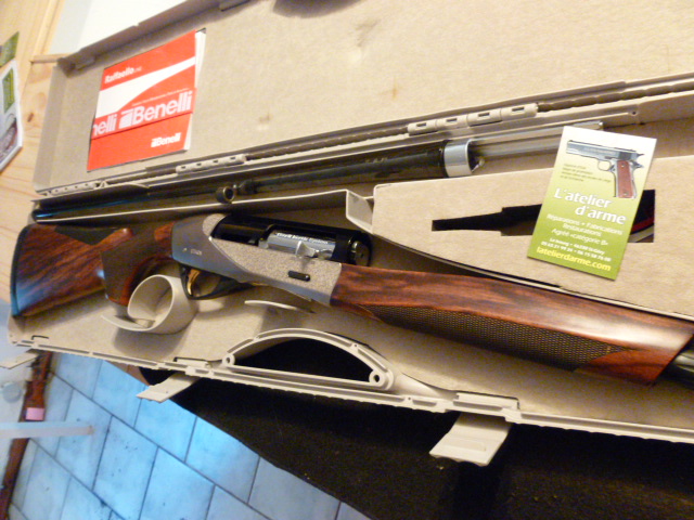 Benelli cal 28 gravé ethos ( état proche du NEUF)