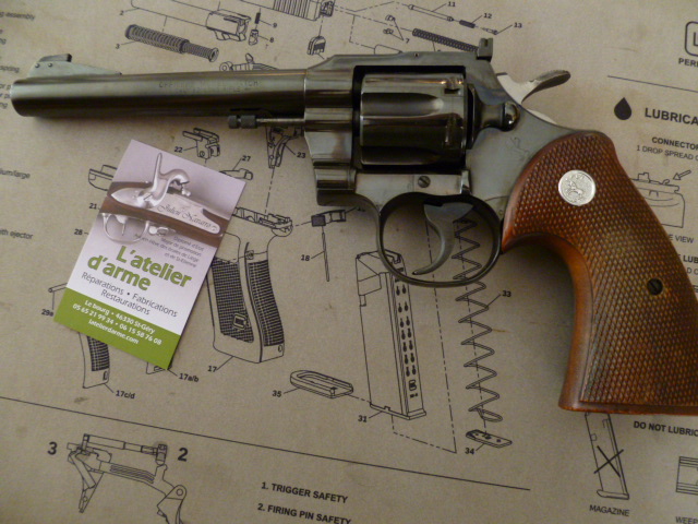 Colt OFFICER Match cal 22 lr