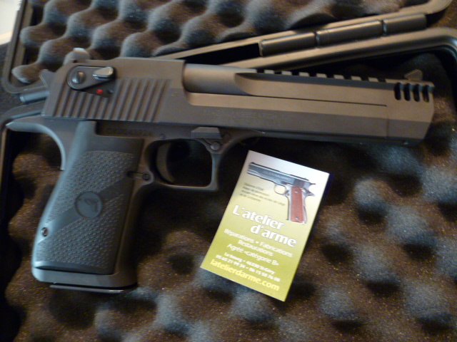 Affaire !... Desert Eagle cal 44 mag ( état neuf )