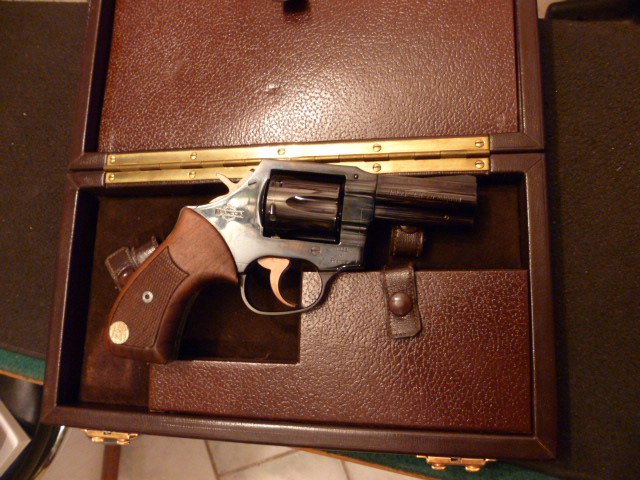 revolver Manuhrin MR73