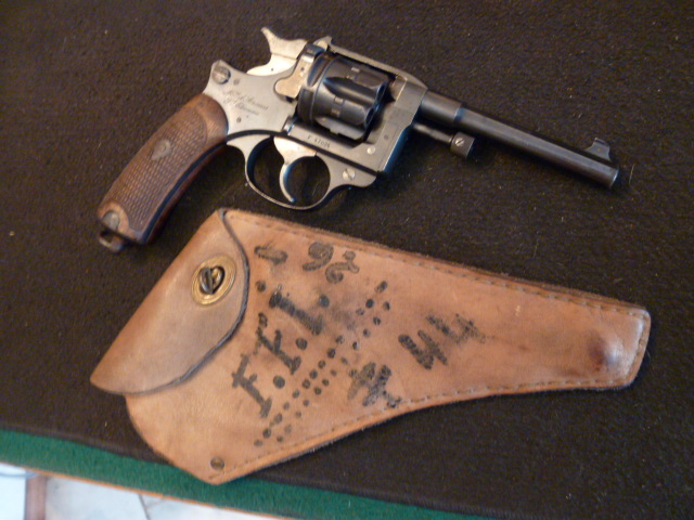 Revolver mod 1892 ( service FFI )