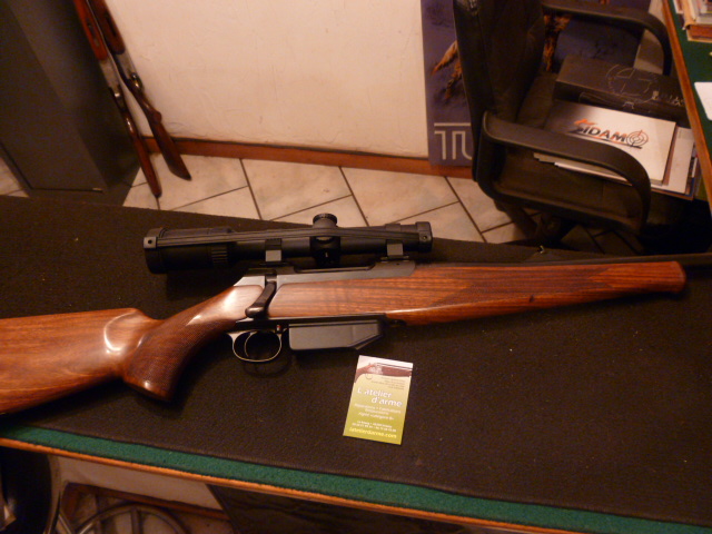 Belle carabine SAUER 200 calibre 8X68S