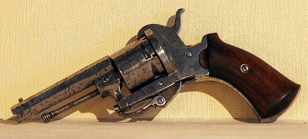 Restauration  d' arme, Revolver à broche