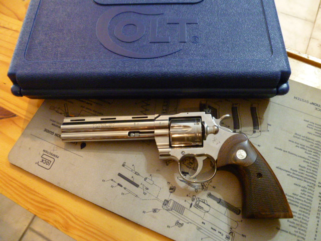 Colt Python Inox 6